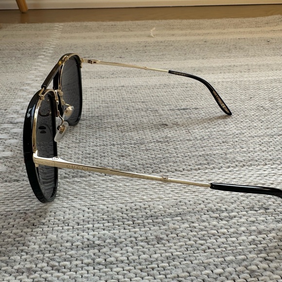 Gucci Black Aviator Sunglasses - Picture 3 of 5